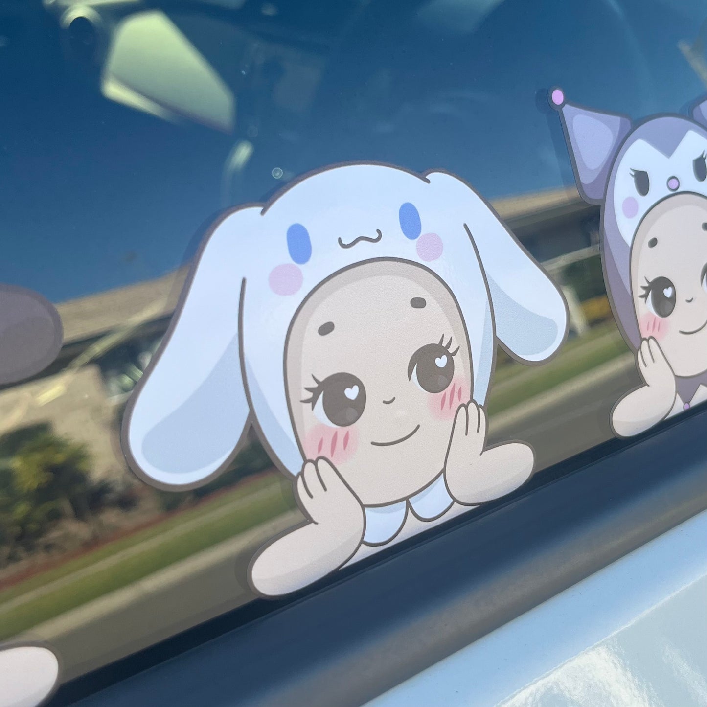 Cinnamoroll Angel Peeker